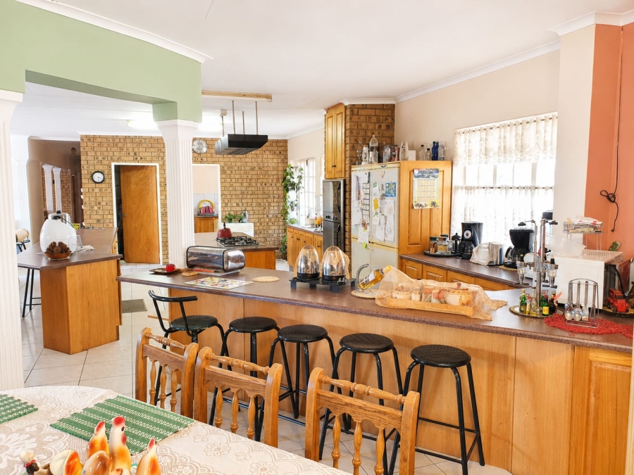 5 Bedroom Property for Sale in Cashan North West